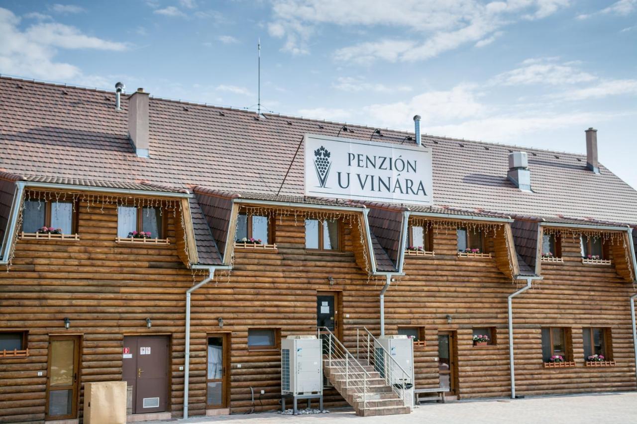 Penzion U Vinara 大克尔季什 外观 照片